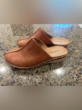 Corkys Women's Brown Leatherette Studded Wedge Mules